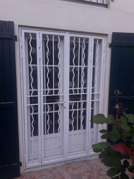 portes-grilles-de-defenses-roberto-ferronnerie-a-bouillargues-4